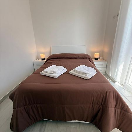 Eco Del Mare Apartment ลาดิสโปลี ภายนอก รูปภาพ
